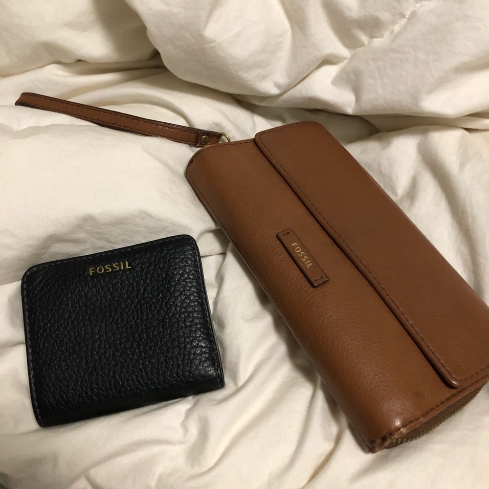 Fossil wallets - Picture 1 of 5